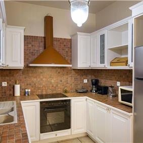 3 bedroom villa with heated pool in Kassiopi, Corfu, sleeps 6